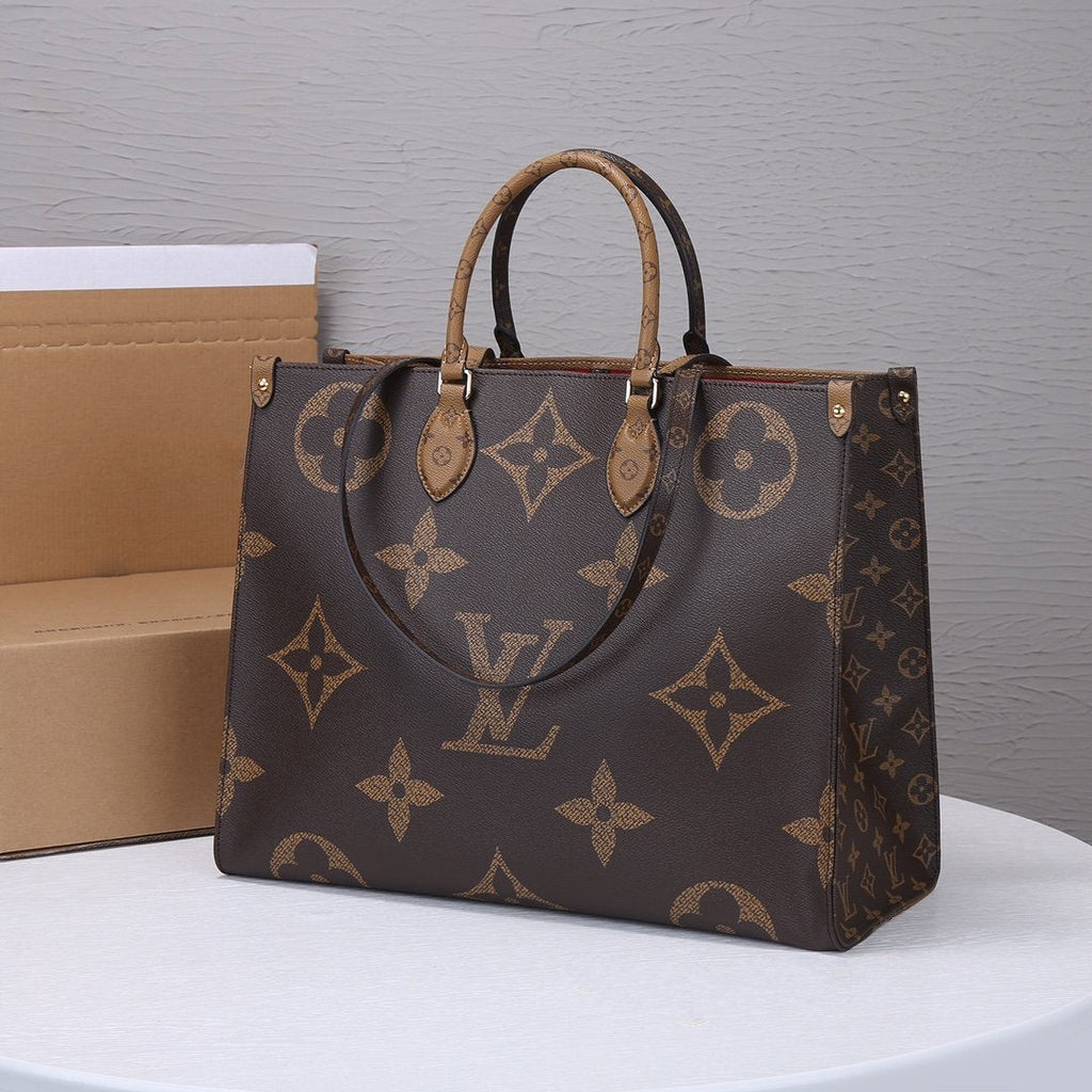 LV ONTHEGO GM 41CM MONOGRAMME TOILE GÉANTE 