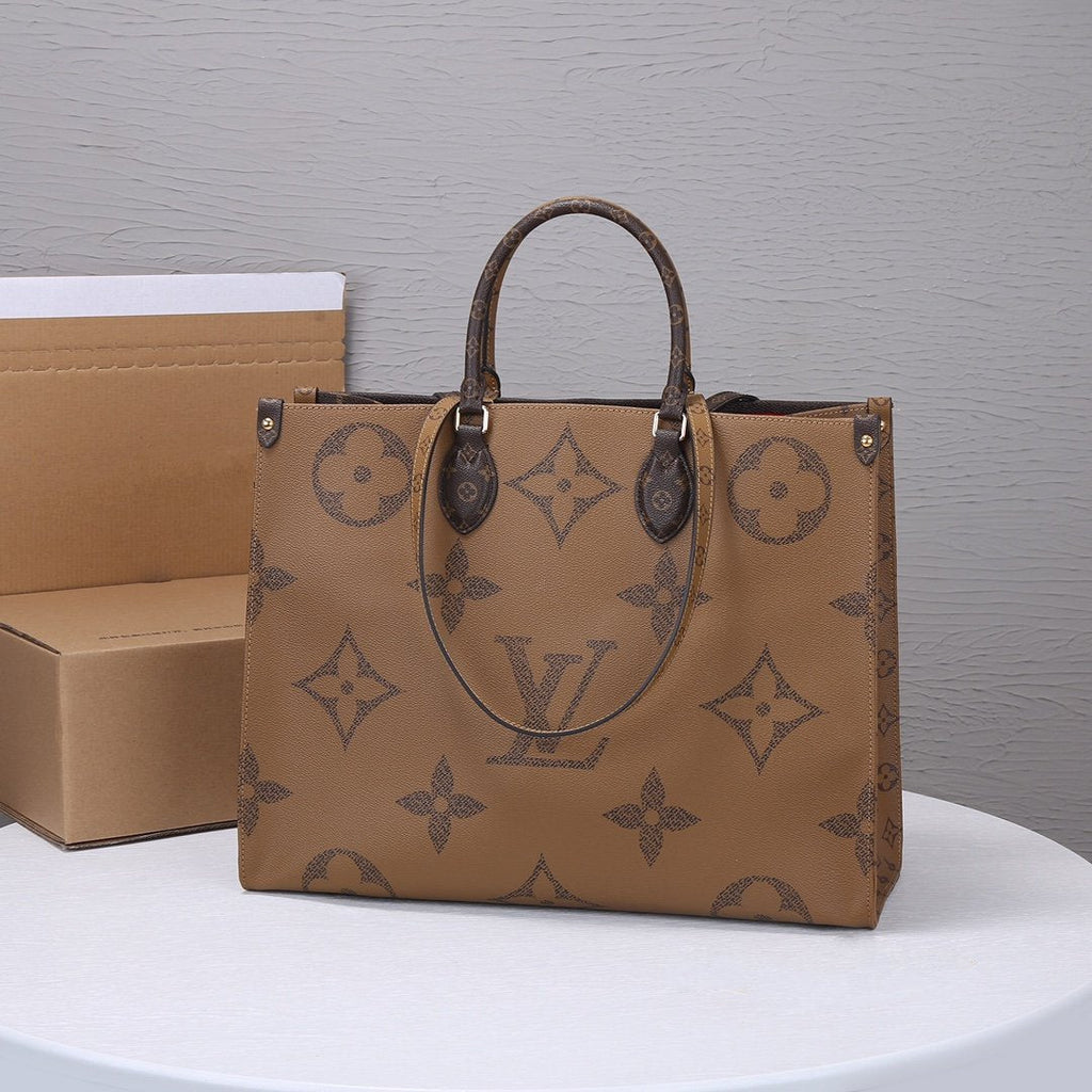 LV ONTHEGO GM 41CM MONOGRAMME TOILE GÉANTE 