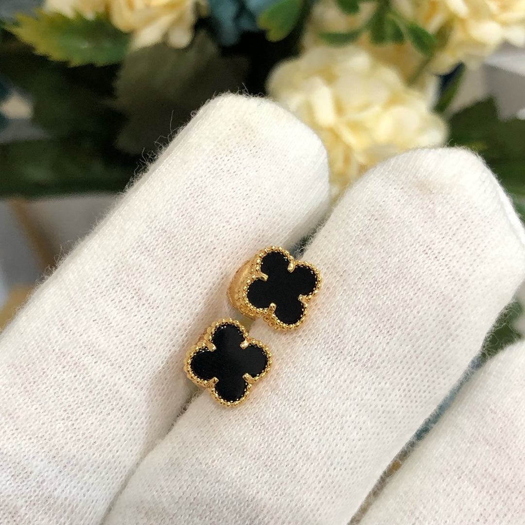 [Shinejoy]CLOVER MINI GOLD EARRINGS