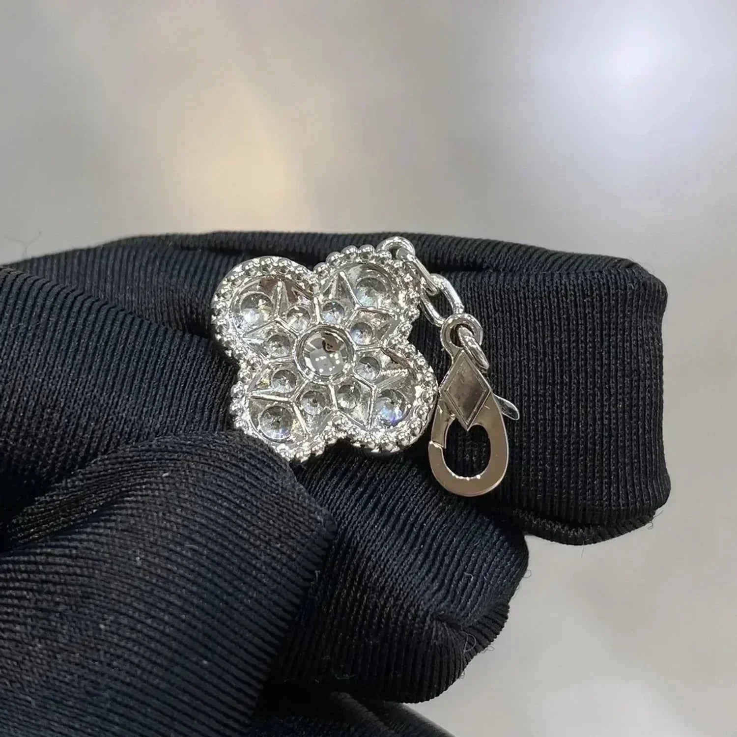 [⭐Shinejoy] クローバー 5モチーフ フルダイヤモンドブレスレットコレクション