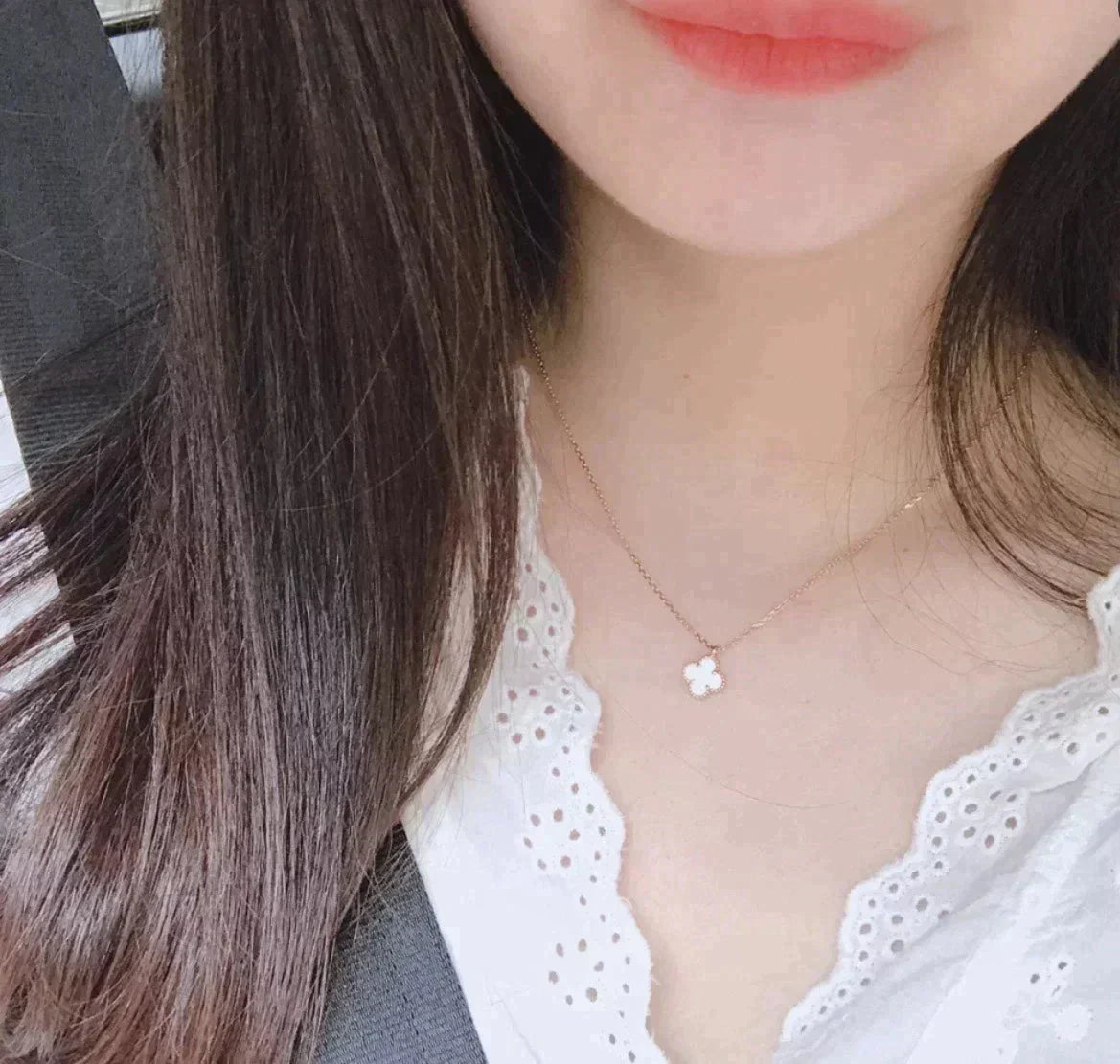 [Shinejoy]CLOVER MINI 9.5MM WHITE MOTHER-OF-PEARL NECKLACE