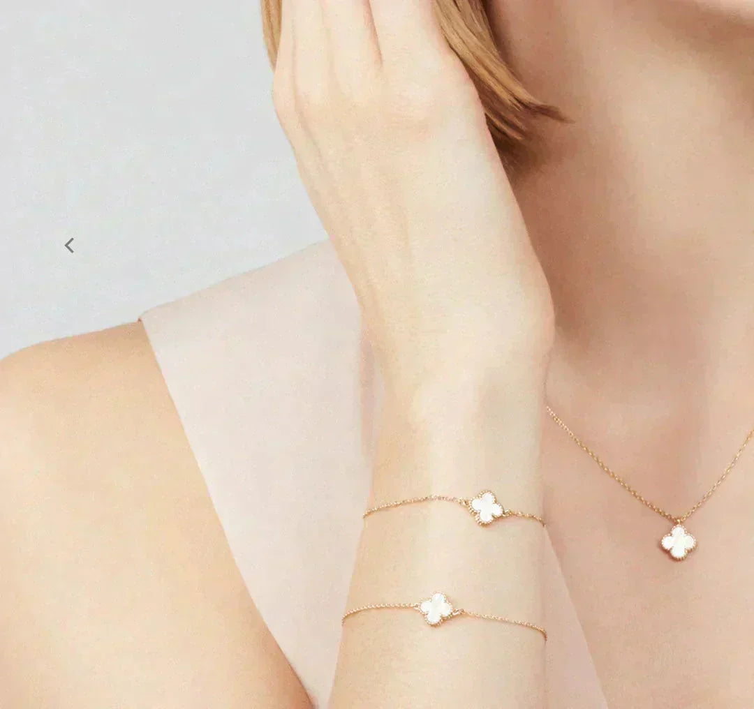 [Shinejoy]CLOVER MINI 9.5MM WHITE MOTHER-OF-PEARL NECKLACE