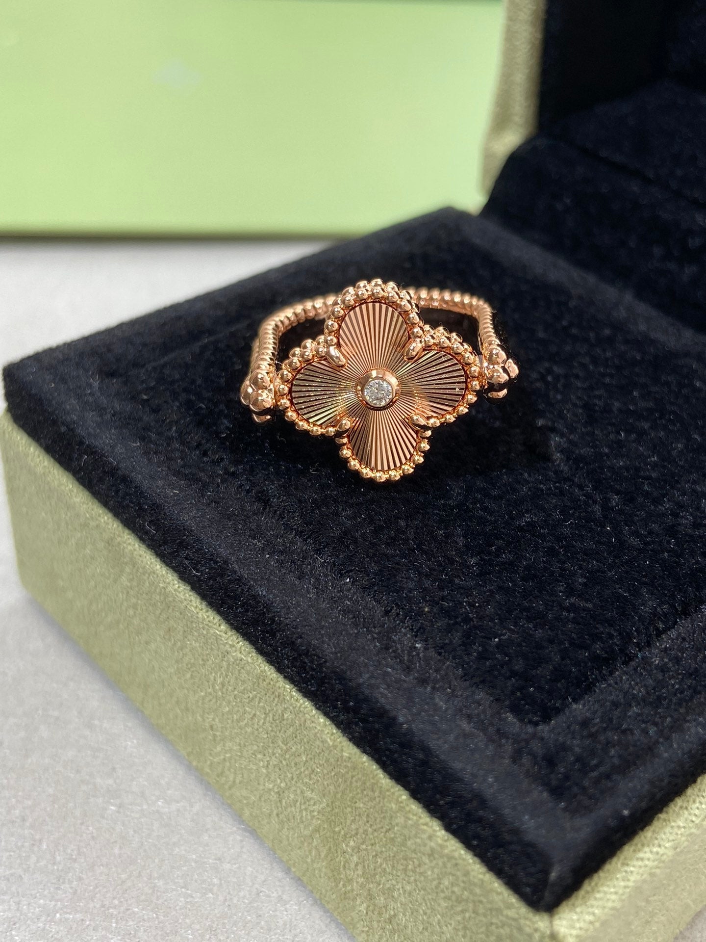 [Shinejoy]CLOVER RIVERSIBLE ROSE GOLD RING