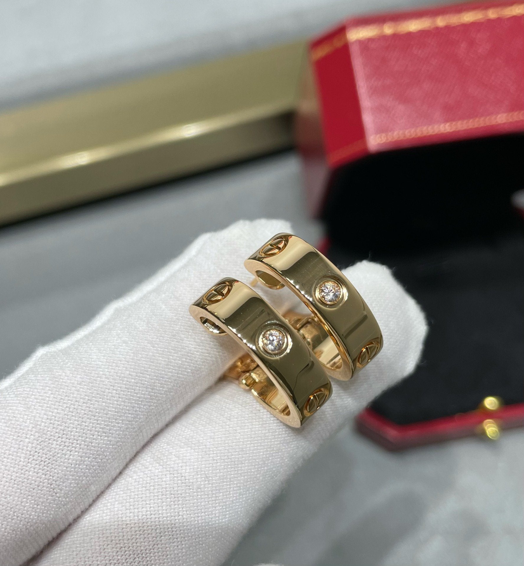 [Shinejoy]LOVE 5.5MM 1 DIAMOND EARRINGS