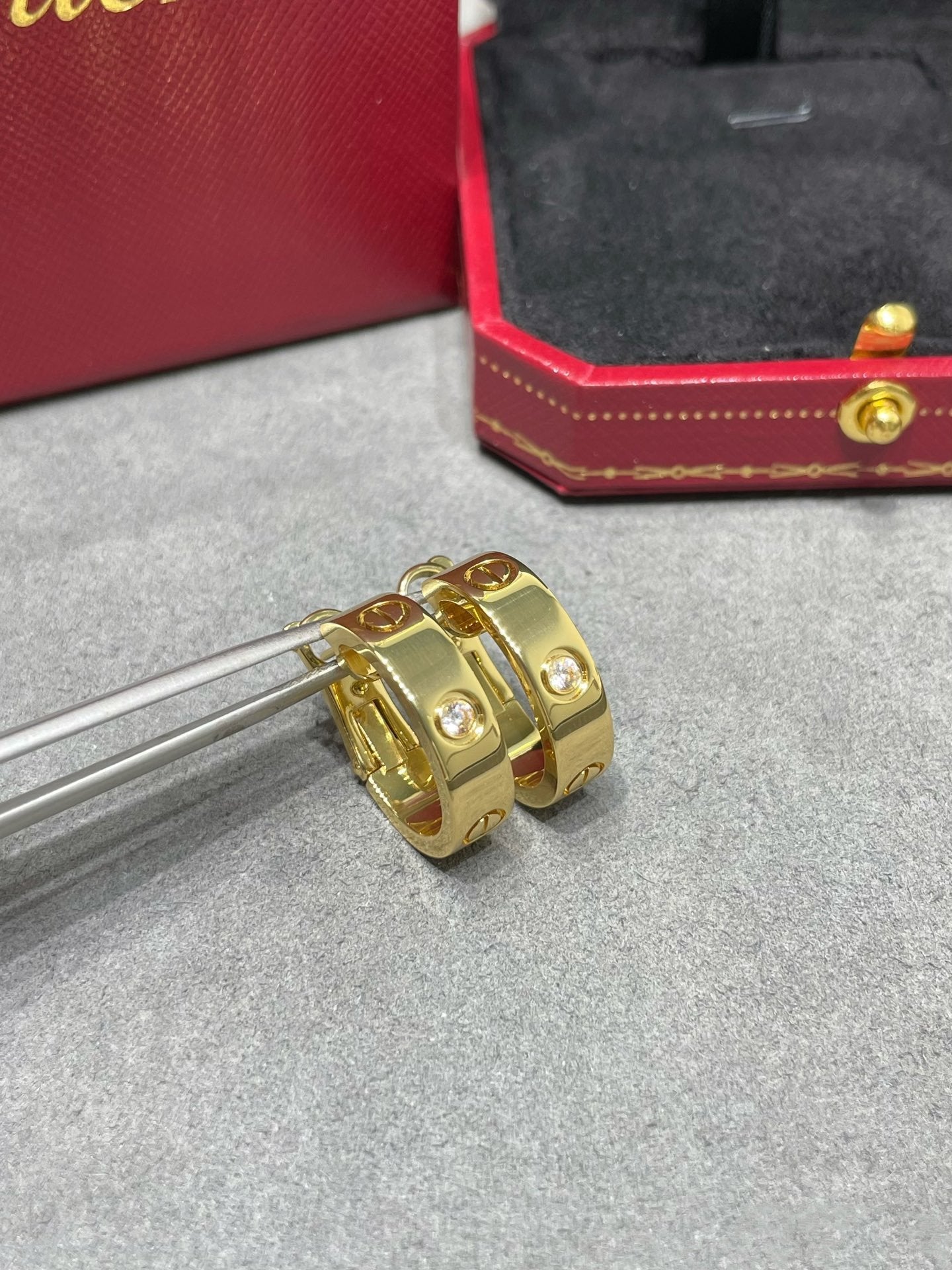 [Shinejoy]LOVE 5.5MM 1 DIAMOND EARRINGS