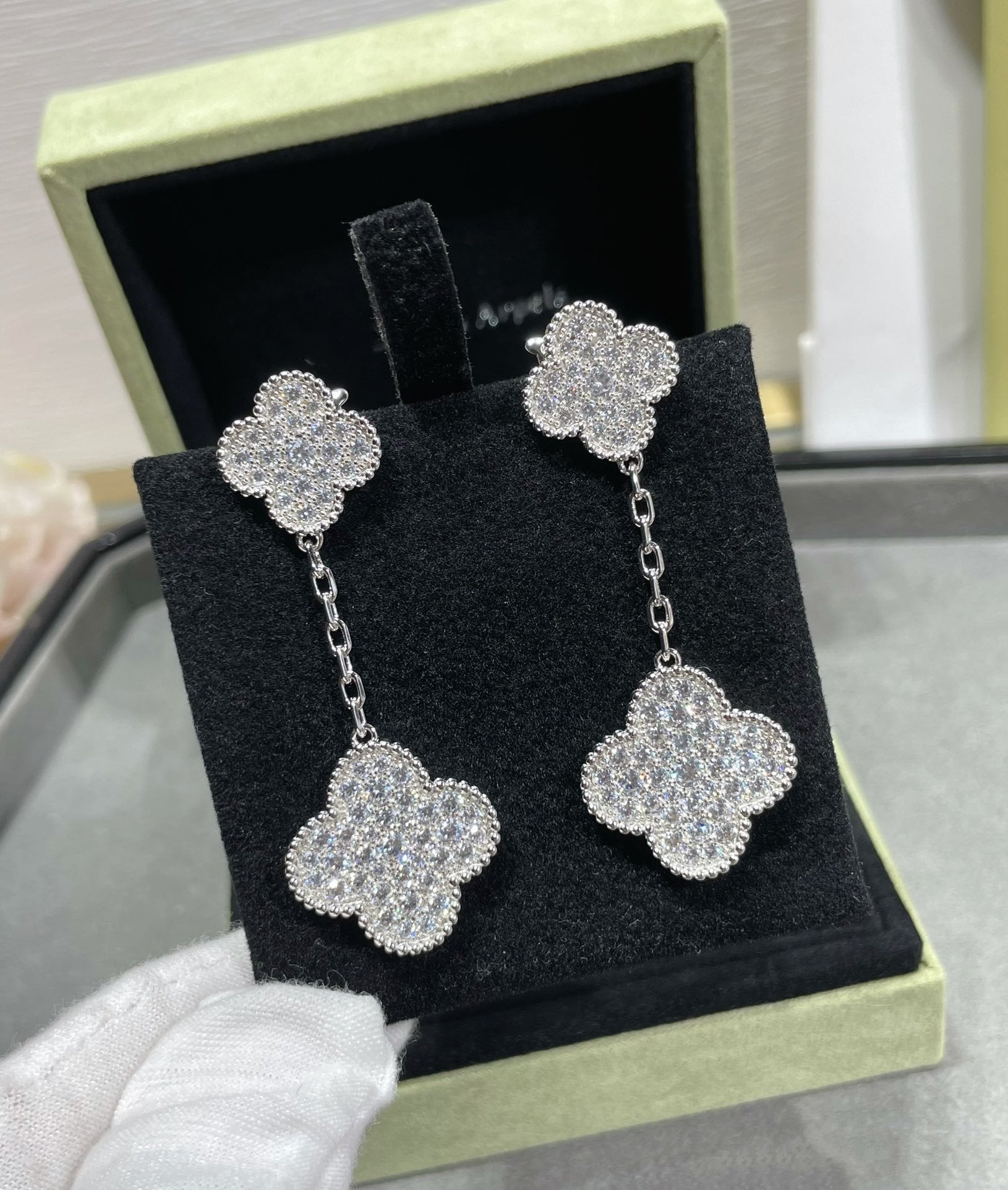 [Shinejoy]CLOVER 2 MOTIFS DIAMOND PAVED SILVER EARRINGS