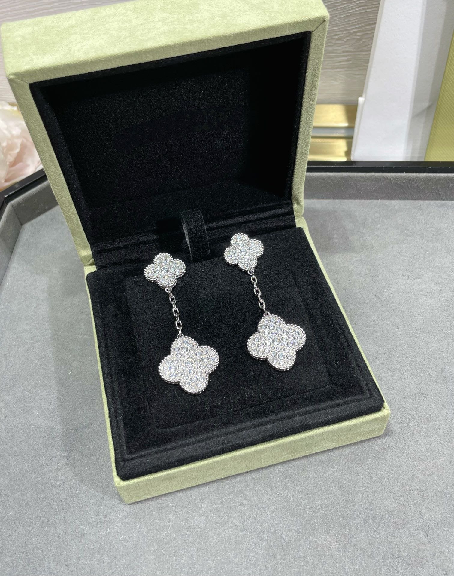 [Shinejoy]CLOVER 2 MOTIFS DIAMOND PAVED SILVER EARRINGS