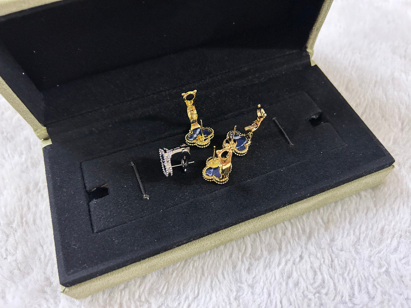 [Shinejoy]CLOVER PIETERSITE MEDIUM STUD EARRINGS