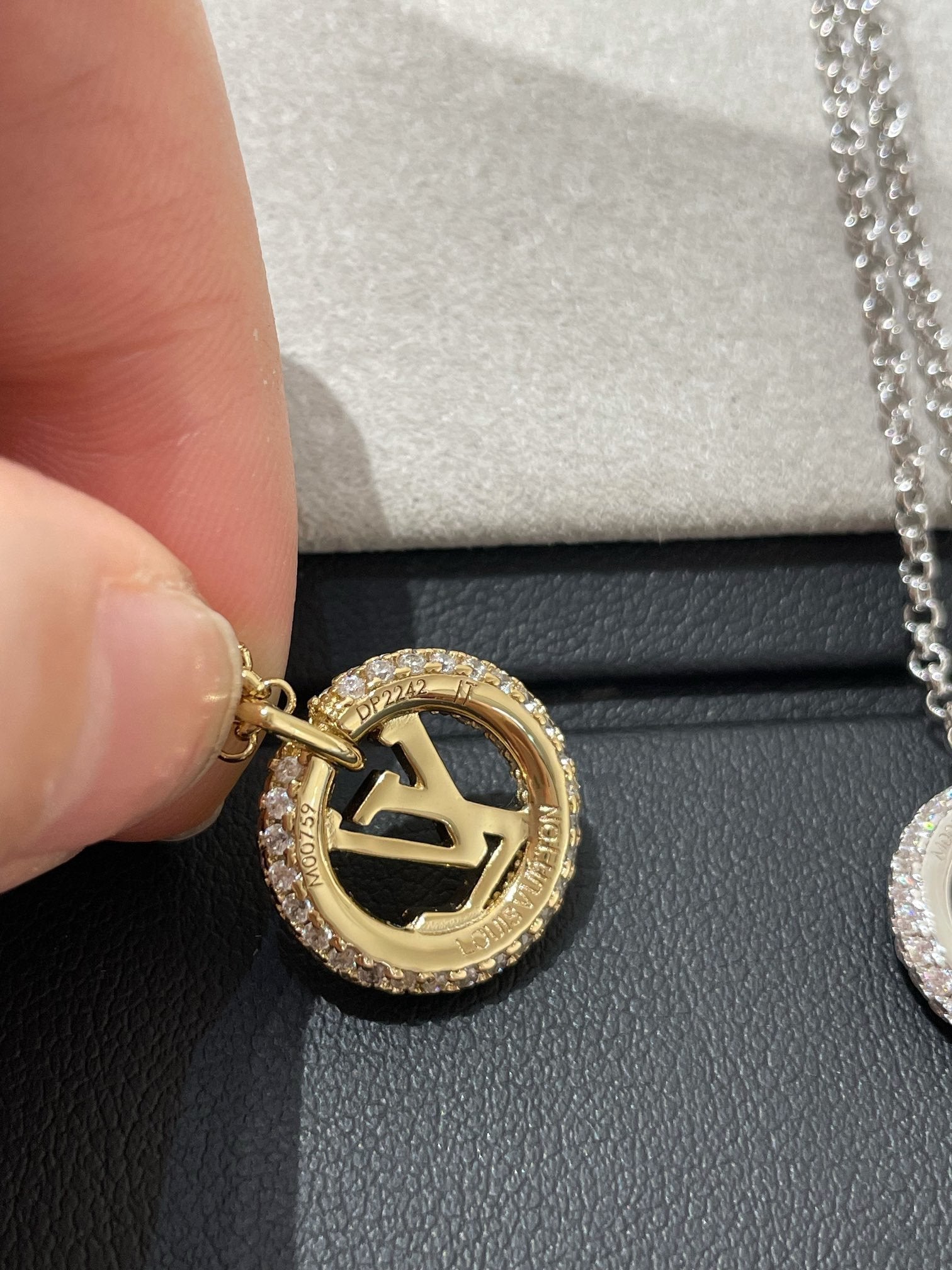 [Shinejoy]BY NIGHT DIAMOND PAVED NECKLACE