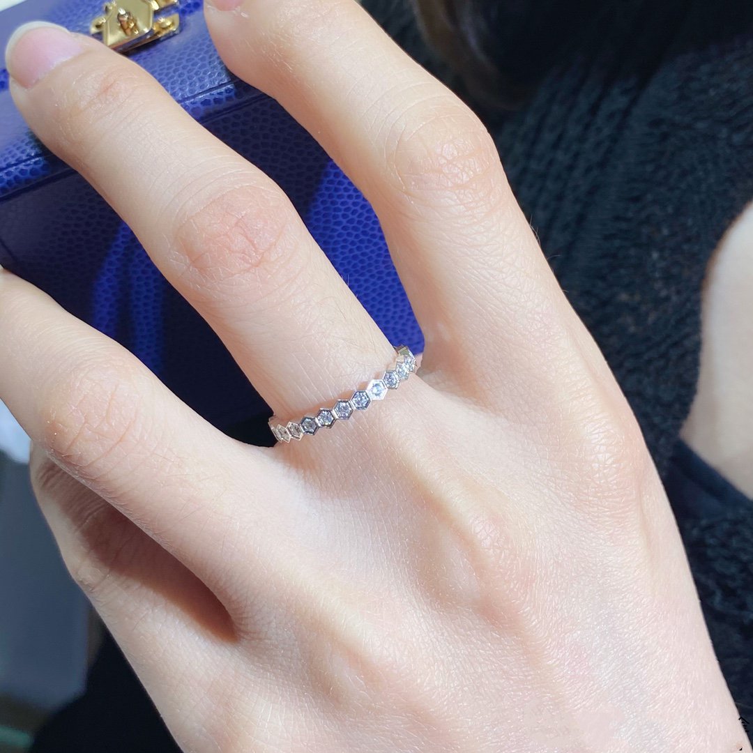 Bague BEE LOVE pavée de diamants, petite taille [Shinejoy]