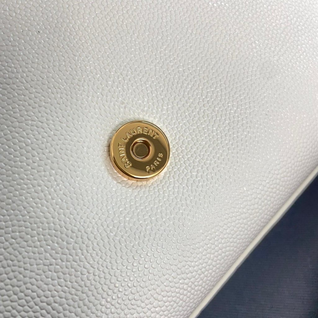 ケイト タッセル 24 ホワイトカーフスキン ゴールドロゴ