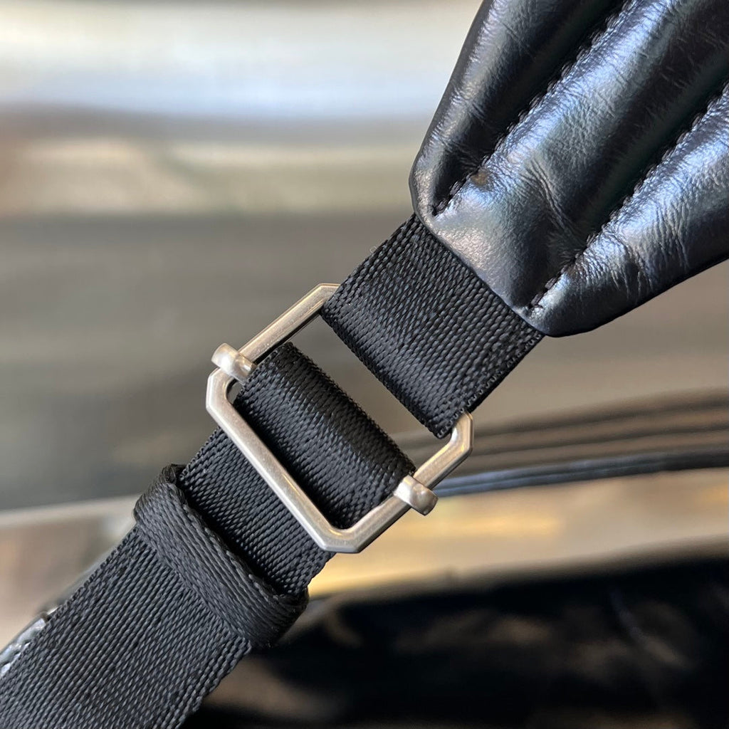 SAC À DOS EN CUIR D'AGNEAU NOIR ARCHÉTYPE 46, TAILLE MOYENNE