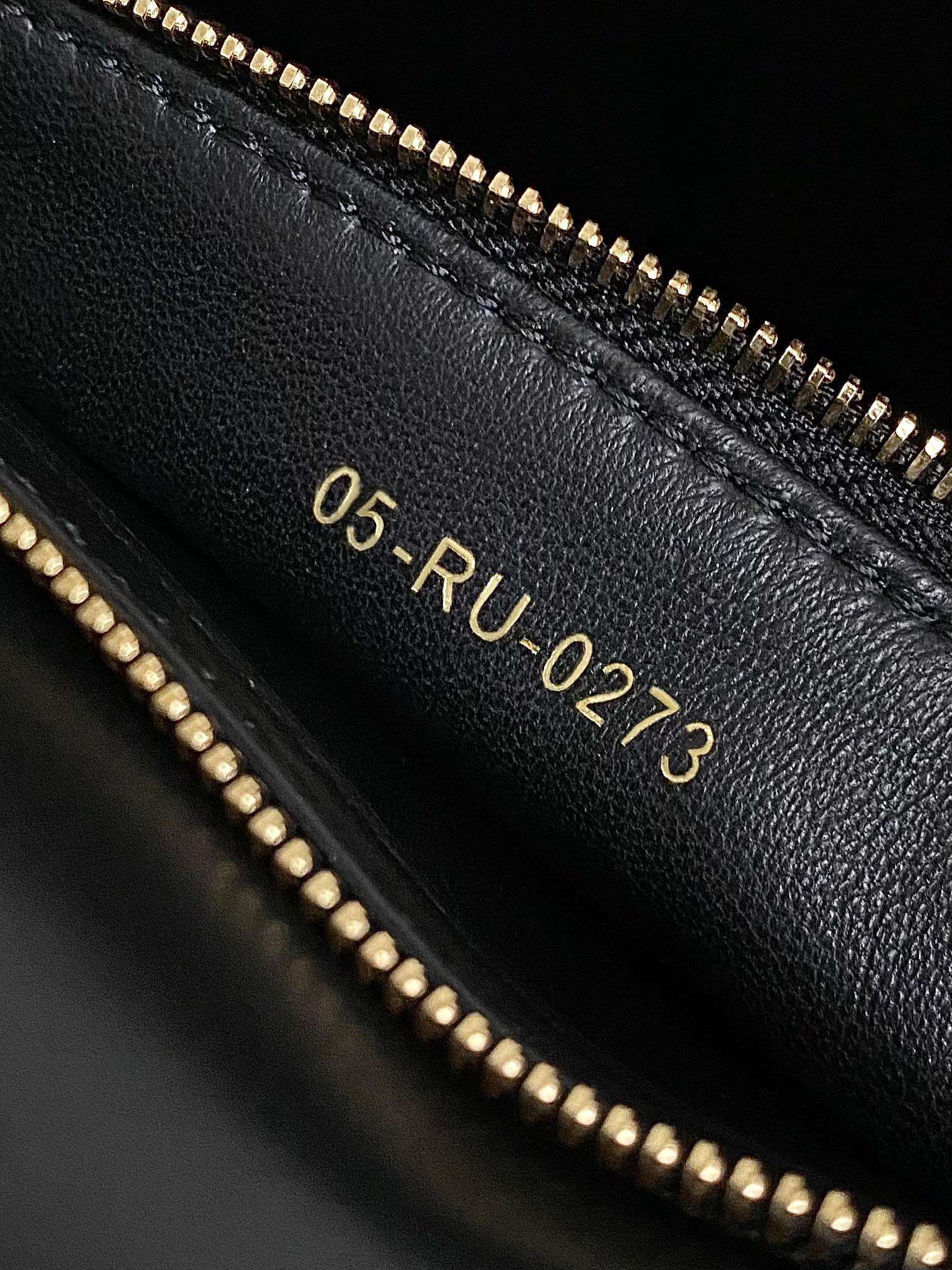 ミス レディ 24 ラージバッグ（ブラック ラムスキン）