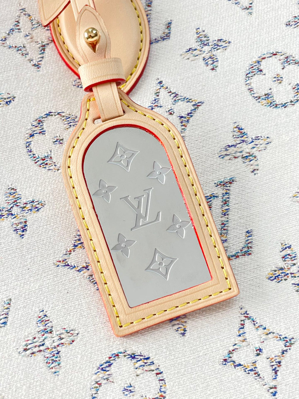 ONTHEGO MM 35 EN TISSU JACQUARD MONOGRAMME BLANC