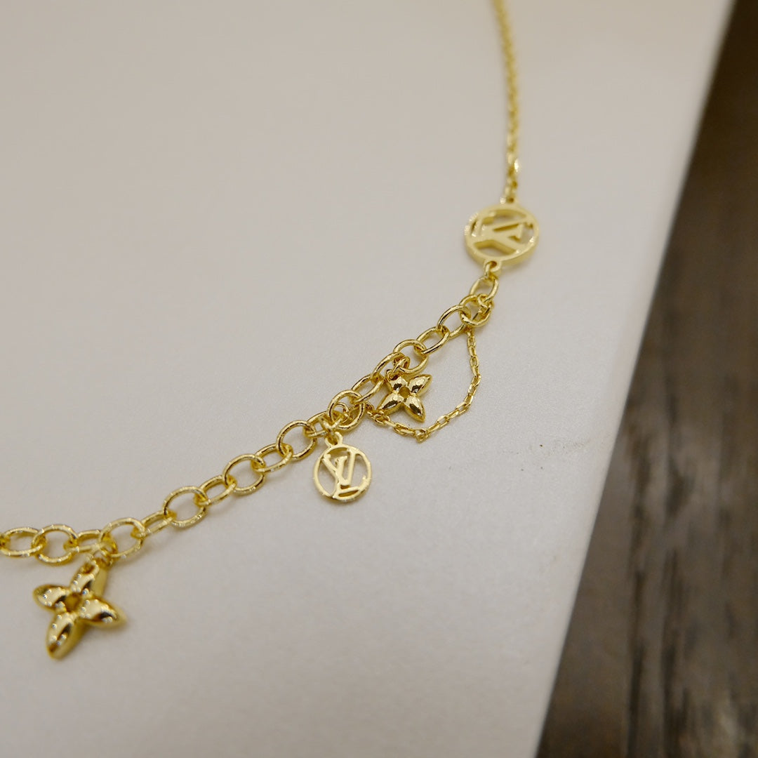 [Shinejoy]BLOOMING SUPPLE NECKLACE BRASS