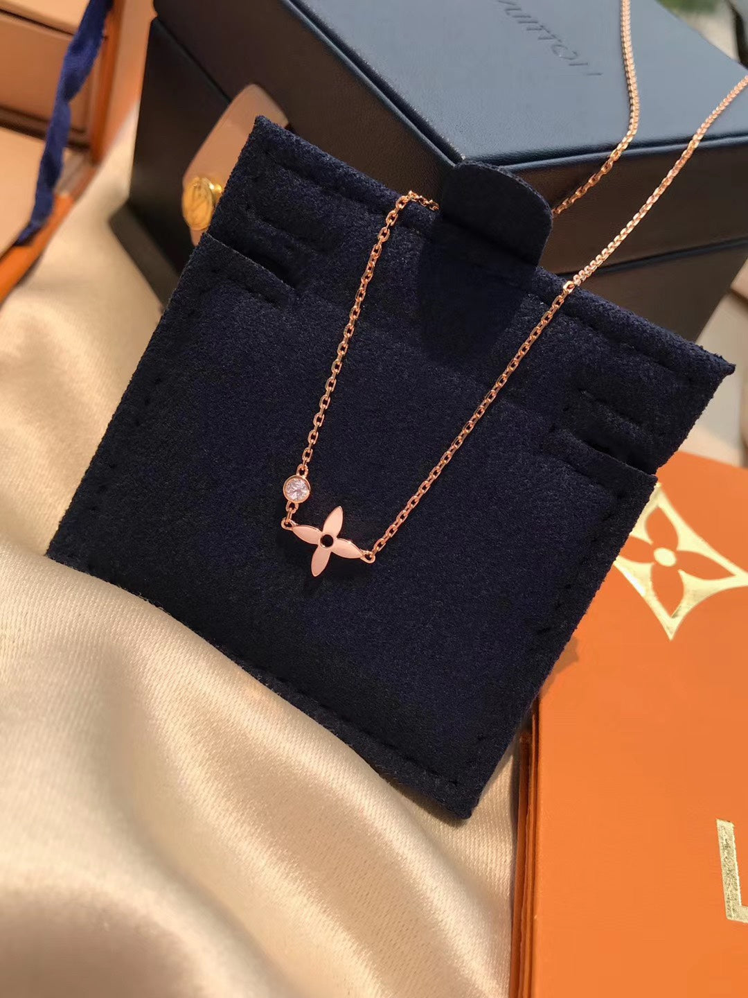 [Shinejoy]BLOSSOM PENDANT PINK GOLD AND DIAMOND