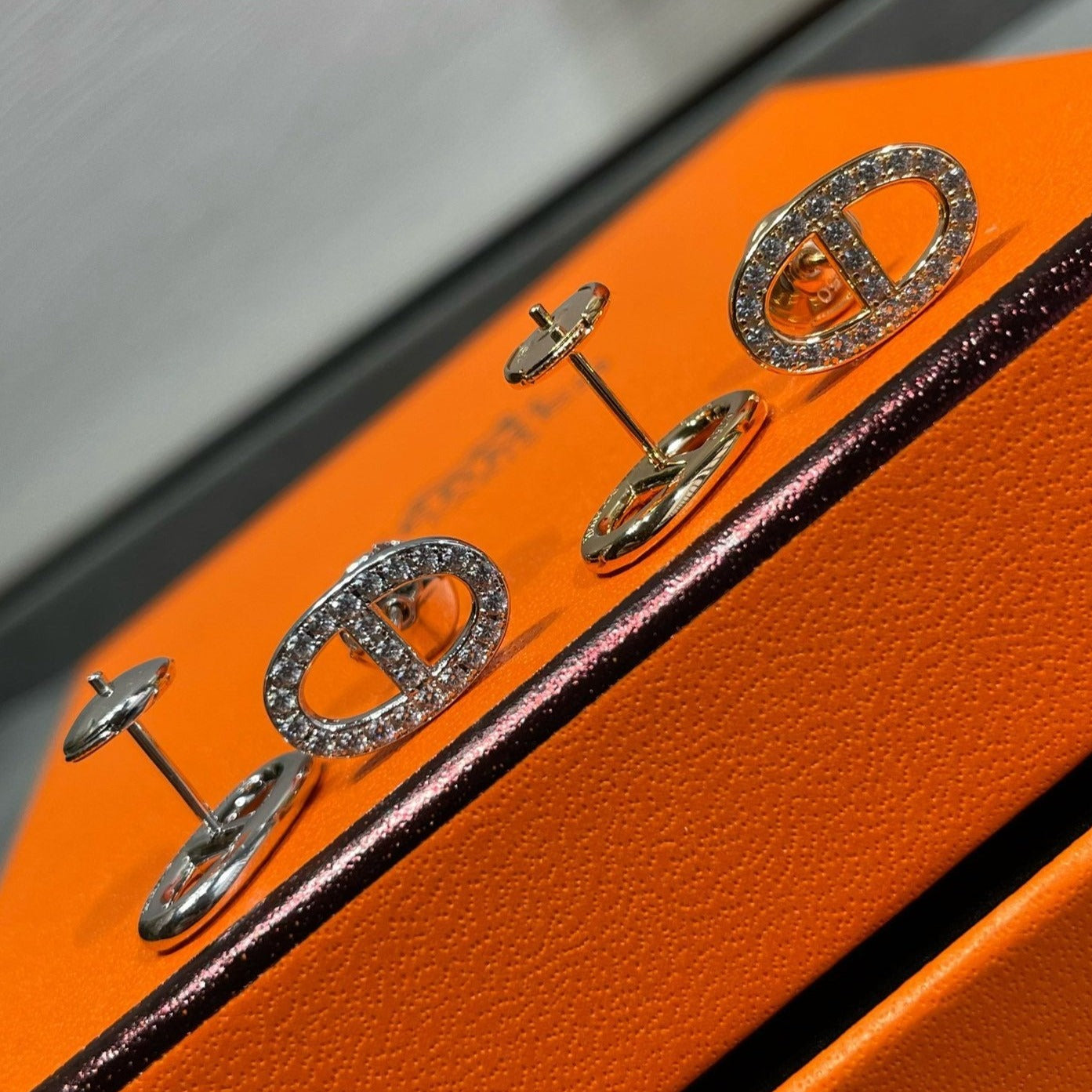 [Shinejoy]HM フルダイヤモンド ピッグノーズ スタッドピアス