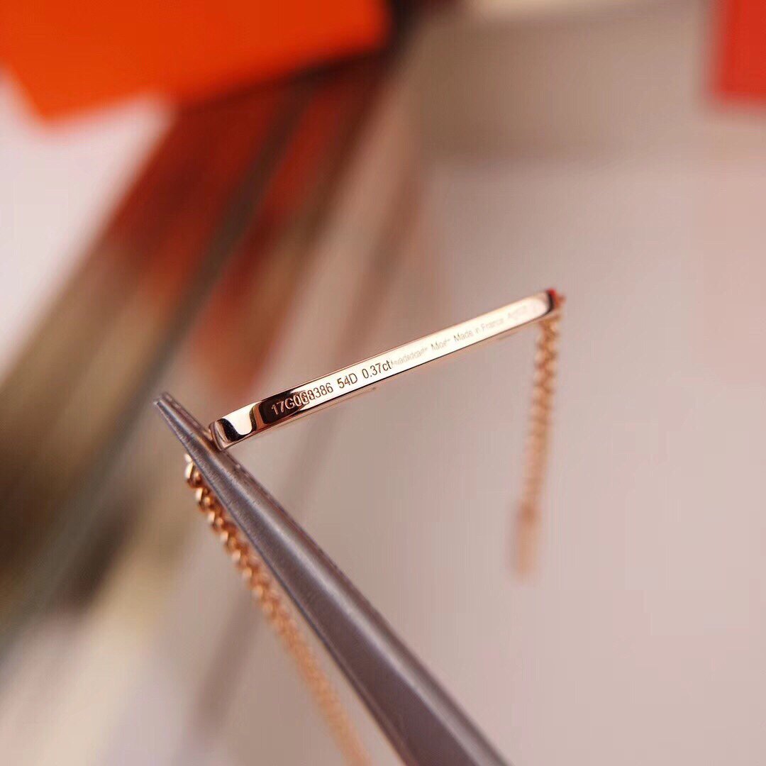 [Shinejoy]HM ファイヤーピッグノーズネックレス トレンディストリート