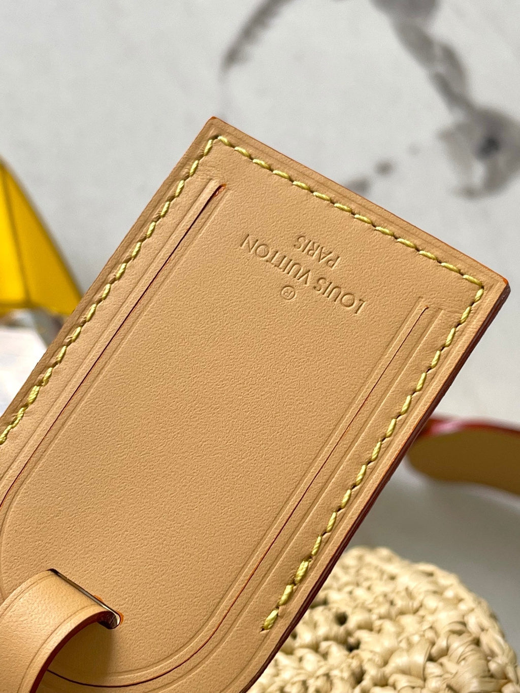 KEEPALL BANDOULIÈRE 25 EN RAFFIA CROCHÉ BEIGE ET GARNITURE EN CUIR DE VEAU