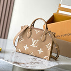 ONTHEGO PM 25 EN CUIR IMPRIMÉ MONOGRAMME MILK TEA