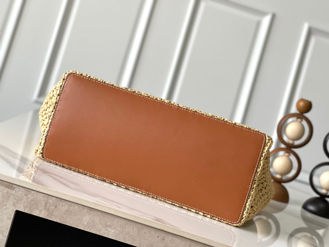 ONTHEGO MM 37 ベージュ ラフィア織り レザーディテール