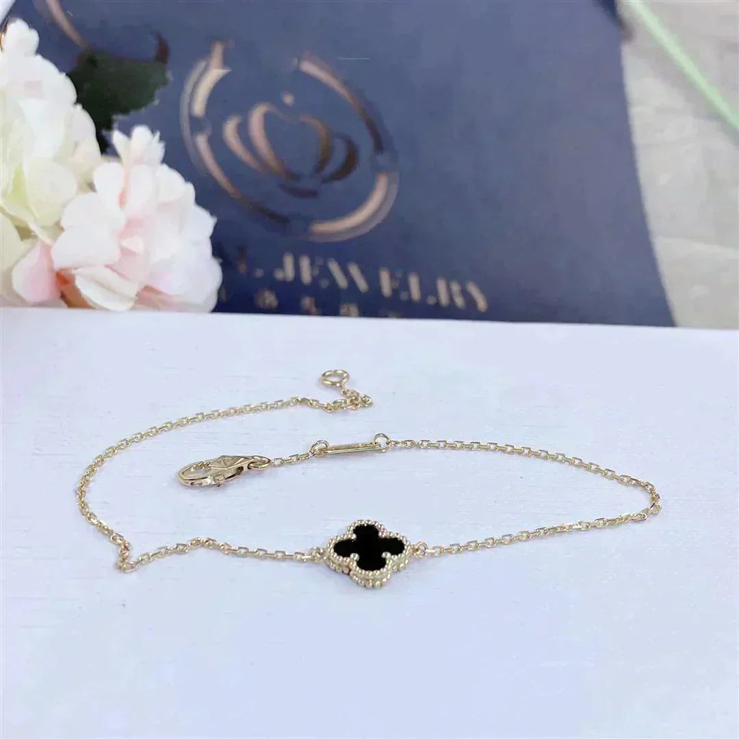 [Shinejoy]CLOVER ONYX SINGLE FLOWER BRACELET