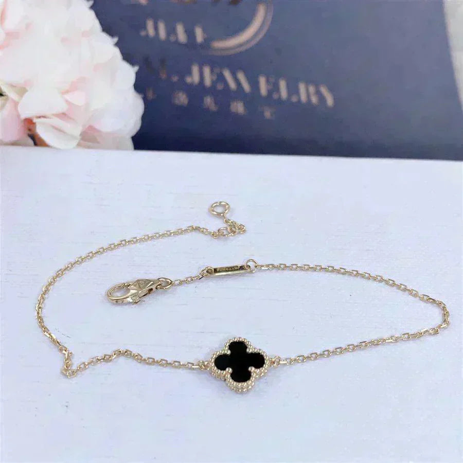 [Shinejoy]CLOVER ONYX SINGLE FLOWER BRACELET