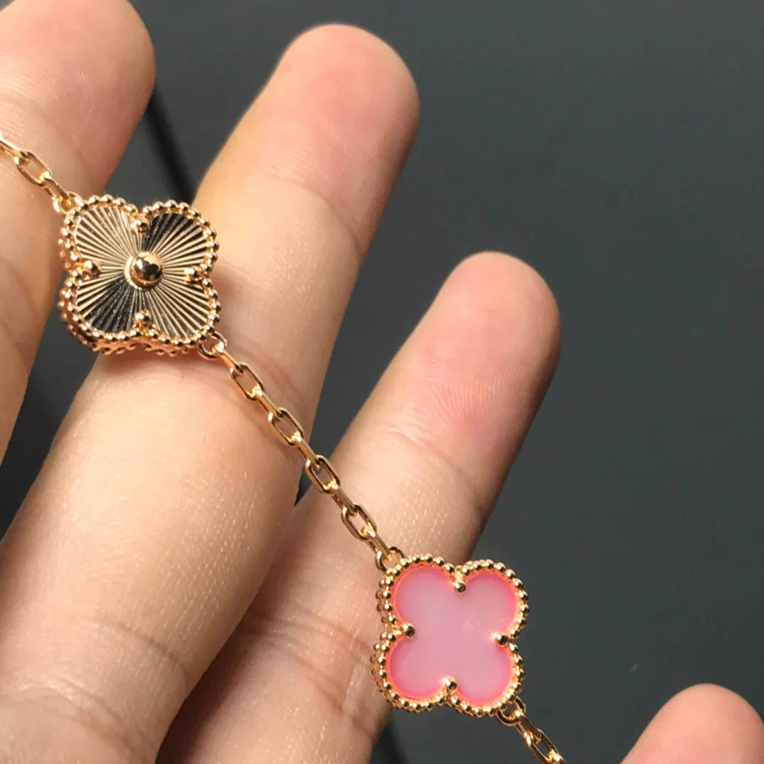 [⭐Shinejoy] CLOVER 5 MOTIFS  PINK MOP BRACELET COLLECTION
